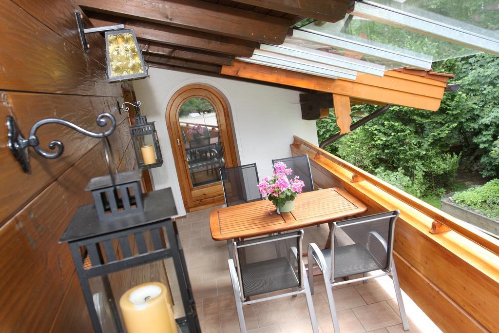 Ferienwohnung Am Roemerweg Wald Инцел Екстериор снимка