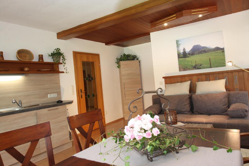 Ferienwohnung Am Roemerweg Wald Инцел Екстериор снимка