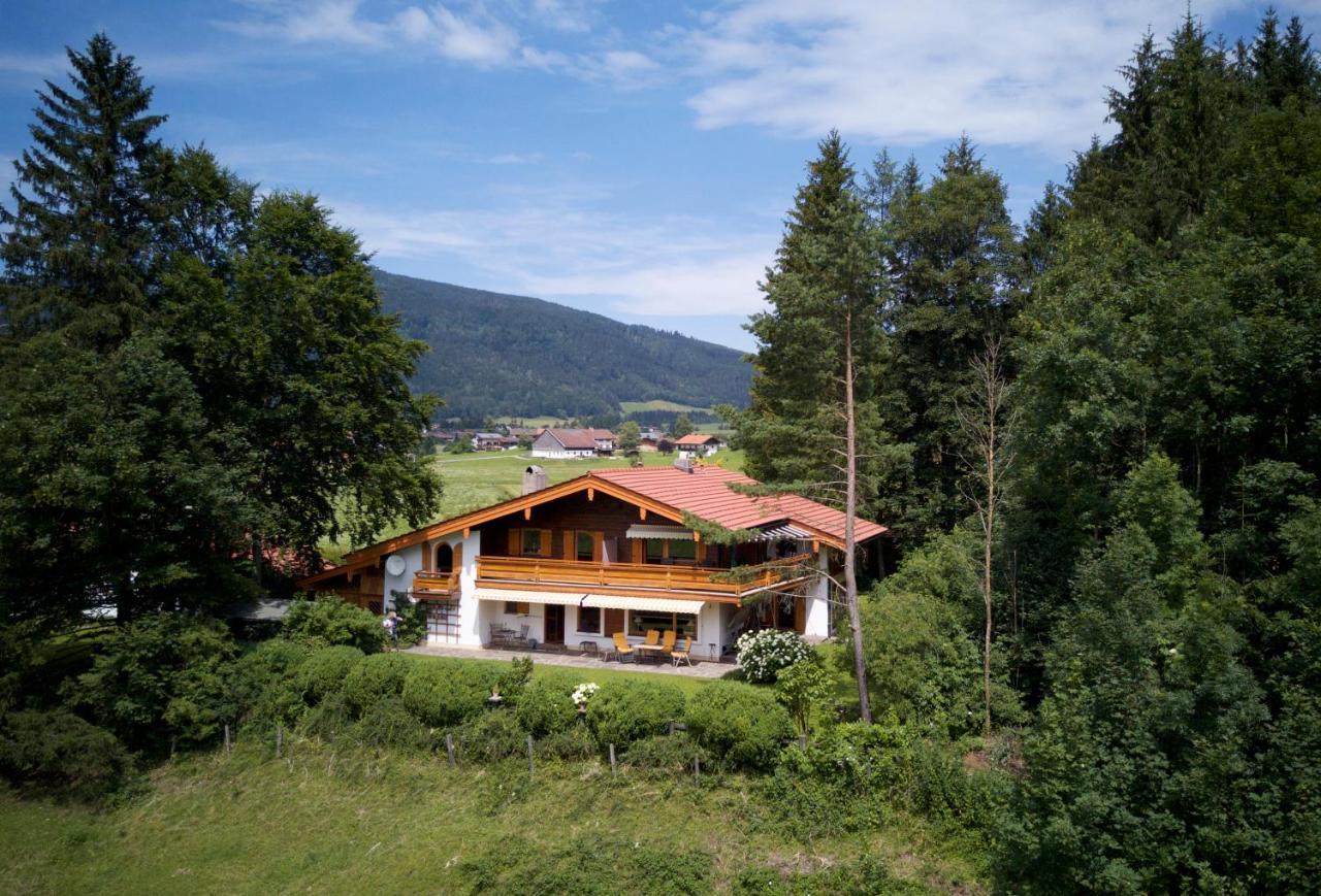 Ferienwohnung Am Roemerweg Wald Инцел Екстериор снимка