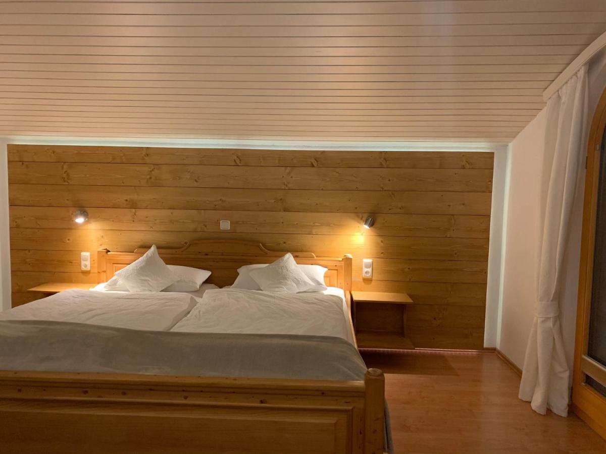 Ferienwohnung Am Roemerweg Wald Инцел Екстериор снимка